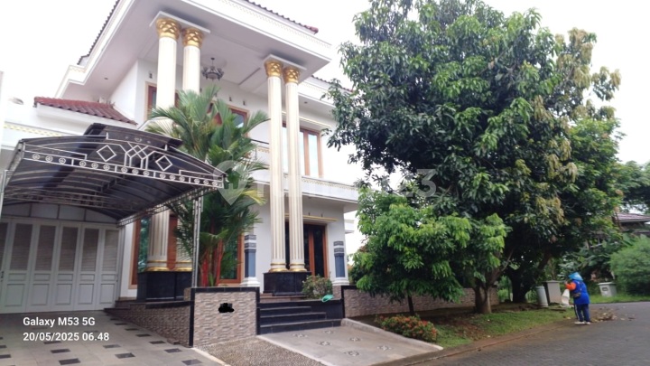 Rumah mewah graha taman bunga BSB siap HUNI
