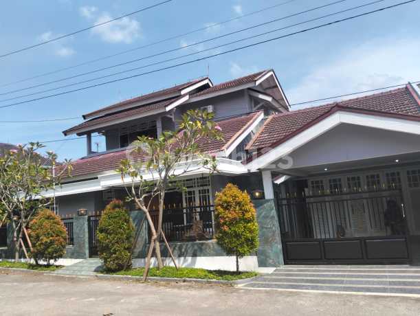 Full Furnished Rumah Mewah Villa Aster Banyumanik Full Furnished Rumah Mewah Villa Aster Banyumanik