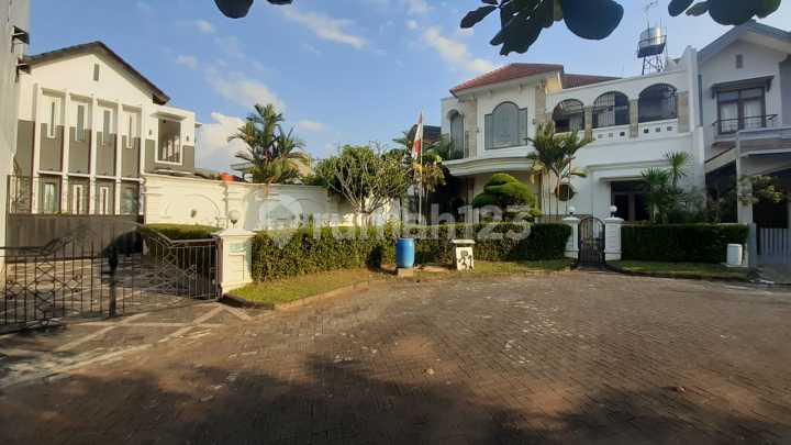 Rumah mewah graha estetika dekat UNDIP TEMBALANG
