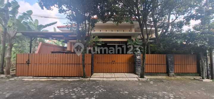 Rumah Estetik Gebyok Kayu Jati Jl Jangli Dekat Candi Golf