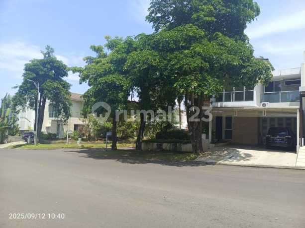 Semi furnished rumah mewah ivy park citraland BSB