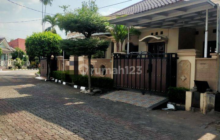 Include Furnished Rumah Mewah Srondol Bumi Indah Dekat Undip