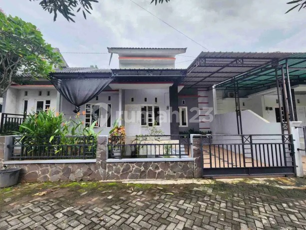 Rumah Bagus Permata Tembalang Mulawarman Siap Pakai
