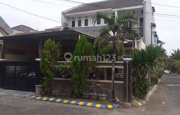 Jual Rumah Hook 2 Lantai Siap Huni Di 
perum Puri Citra Rungkut