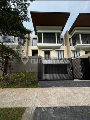 Rumah Strategis Lokasi Premium di Grand Peninsula Park Surabaya Rumah Strategis Lokasi Premium di Grand Peninsula Park Surabaya