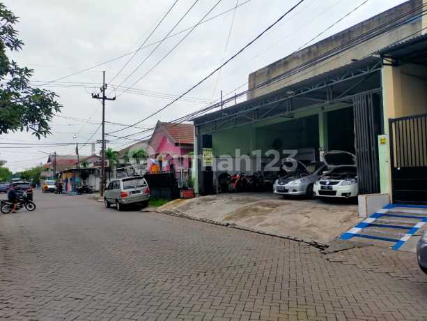 Rumah Usaha Lokasi Strategis di Wisma Tropodo, Sidoarjo