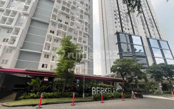 Apartemwn Uc Berkeley Tower Studio Furnished Pool View Siap Huni