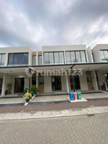 Dijual Rumah 2 Lantai Cluster Dallas Pik 2 Ttangerang Banten