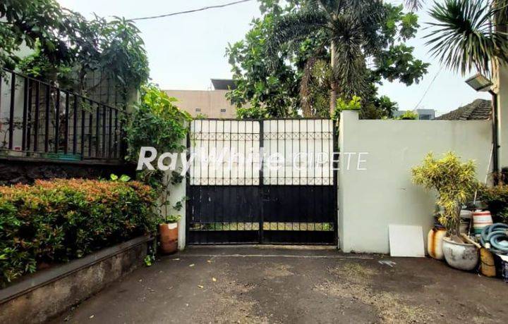 Tanah Dalam Townhouse Kawasan Cipete