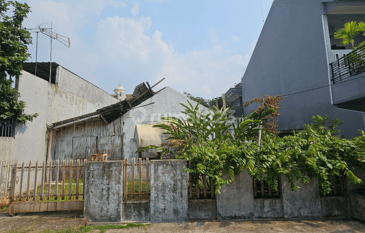 Rumah Lama Komplek Pondok Jatimurni Jual Murah