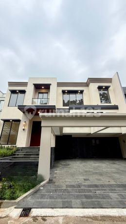 Rumah Brand New 15X25 Ada Kolam Renang di Giri Loka BSD Rumah Brand New 15X25 Ada Kolam Renang di Giri Loka BSD