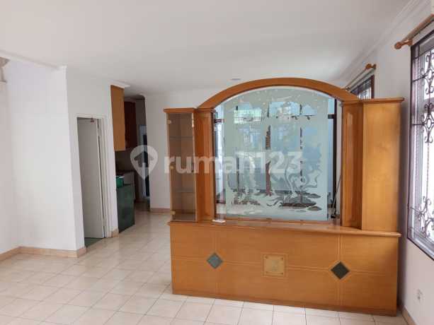 Rumah Hook Taman Paris, Lippo Utara, Siap Huni, Jual Cepat!!!