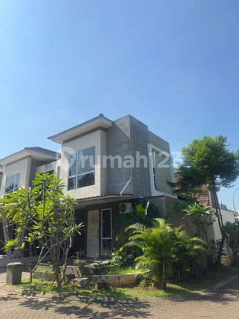 Rumah Dijual Posisi Hoek Siap Huni Semi Furnish Setu Serpong Jaya