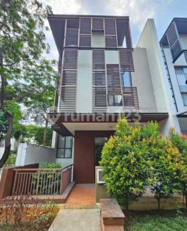 3-Story House in Greenwhich Cluster, Whelford BSD Serpong, Tangerang 3-Story House in Greenwhich Cluster, Whelford BSD Serpong, Tangerang
