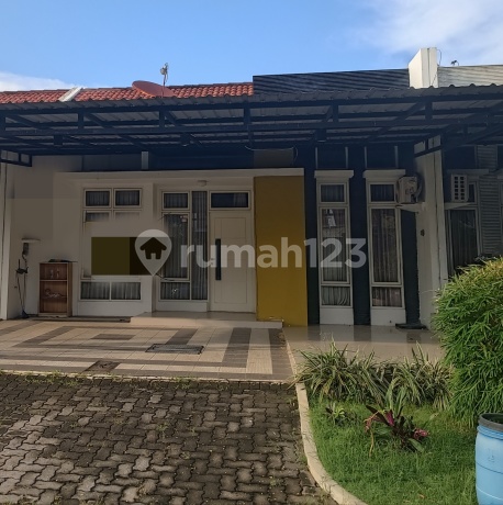 Rumah Luas 120 M2 Di Perum Graha Padma , Semarang ( Ve 7564 )