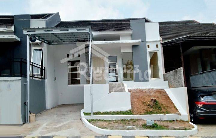 Rumah di Perum Syailendra Residence , Banyumanik Semarang Ve 7349 