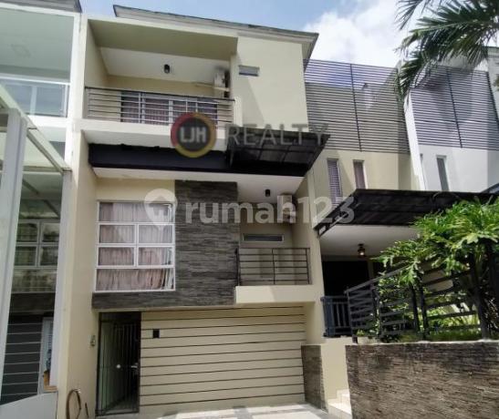Dijual Rumah Bellavista Residence 2 Lantai Siap Huni