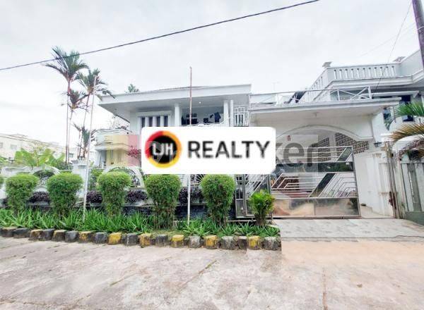 Rumah 2 Lantai Di Golden Land Batam Centre