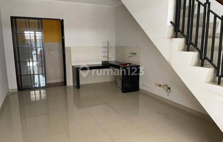 Termurah Rumah Green Lake City Cluster East Asia Shm Lt48m2 Utara