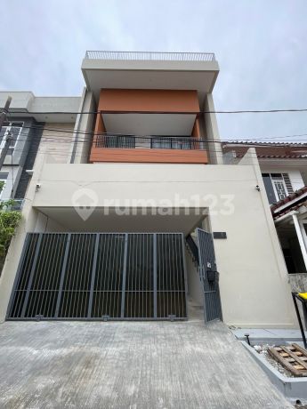For Sale Luxurious Fully Furnished 4-Story House in Pulomas Complex, East Jakarta, with SHM Certificate, located near Entrance Direction to Cempaka Mas, Pulomas Busway Stop, Jl. Perintis Kemerdekaan, Kayu Putih, Pulogadung, East Jakarta City, DKI Jakarta, Indonesia, 13210, Pulomas For Sale Luxurious Fully Furnished 4-Story House in Pulomas Complex, East Jakarta, with SHM Certificate, located near Entrance Direction to Cempaka Mas, Pulomas Busway Stop, Jl. Perintis Kemerdekaan, Kayu Putih, Pulogadung, East Jakarta City, DKI Jakarta, Indonesia, 13210, Pulomas