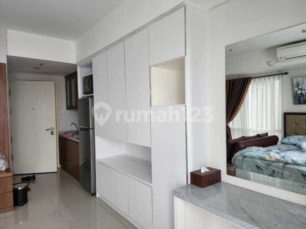 Lantai Rendah Apartemen Breeze Full Furniesd