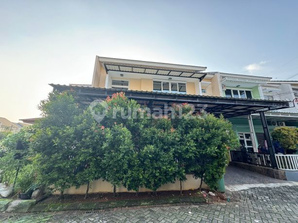 Rumah hook 2 lantai 3+2 kamar di Central Karawaci