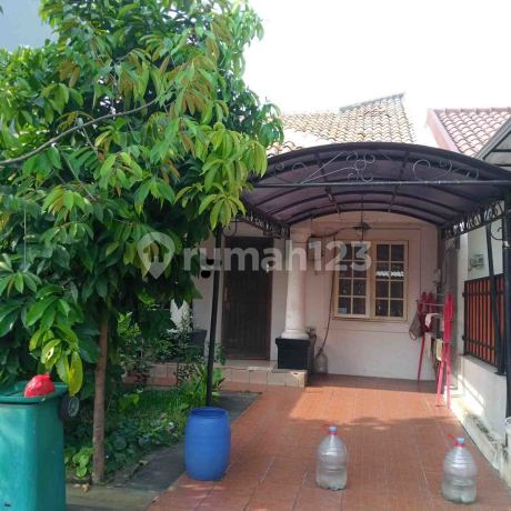 Rumah 2 Lantai 2 Kamar Dekat Tol di Taman Imam Bonjol