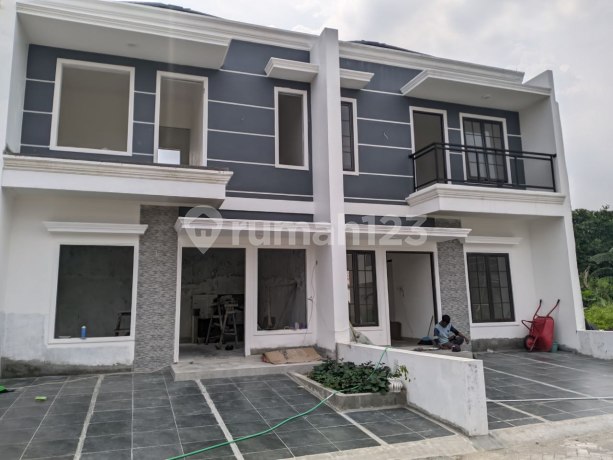 Rumah baru dalam kompleks kalibaru cilodong depok jawabarat Rumah baru dalam kompleks kalibaru cilodong depok jawabarat