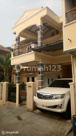 Rumah Hook 2 Lantai Bebas Banjir Siap Huni di Taman Cikunir Indah,Cikunir,Jaka Mulya,Cikunir,Dekat Galaxy,Bekasi Selatan