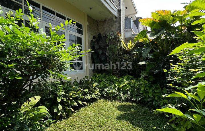 Rumah 2 Lantai,semi Furnished Di Perumahan Lembah Cinere Indah,cinere,depok