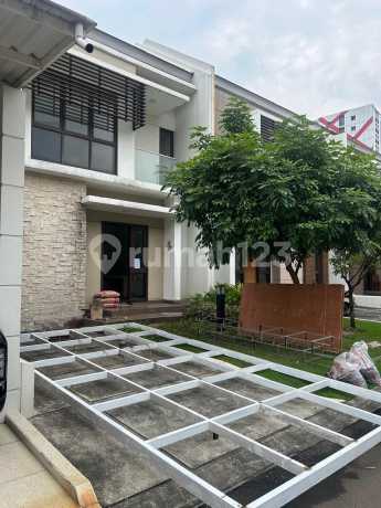Rumah 2 Lantai Harga Murah Dibawah Pasar Siap Huni,Bebas Banjir Ada Club House di Cluster Burgundy,Summarecon Bekasi,Bekasi Utara