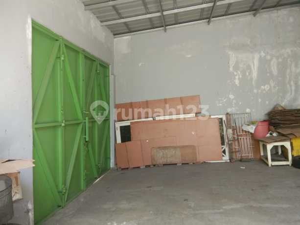 Gudang Di Villa Melati Mas Serpong Tangerang Selatan