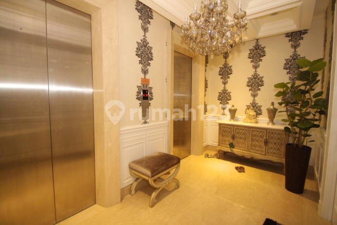 Pakubuwono Signature 4 Bedroom 1 Study Room Luxury Furnished Pakubuwono Signature 4 Bedroom 1 Study Room Luxury Furnished