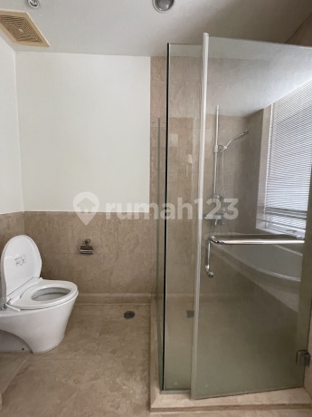 Pakubuwono View 3 Bedroom Good Investment For Sale in Tenanted Condition Pakubuwono View 3 Bedroom Good Investment For Sale in Tenanted Condition