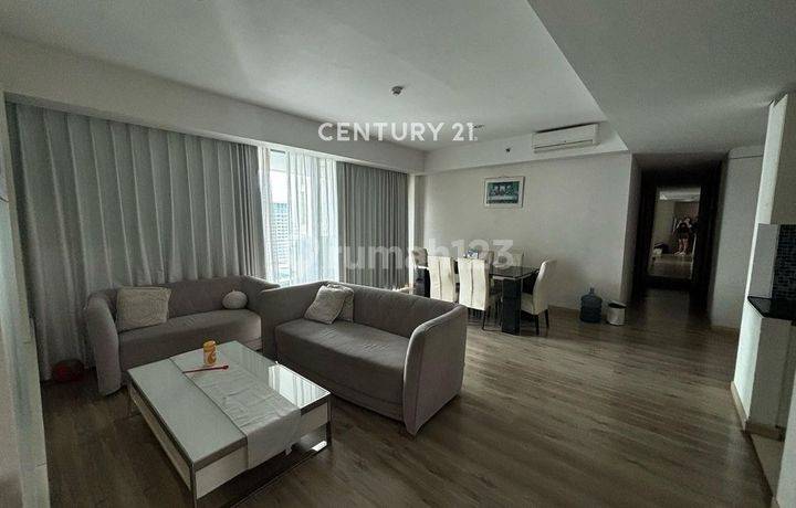 DIJUAL DISEWA APARTEMEN ST MORITZ Tower new ambassador Private Lift