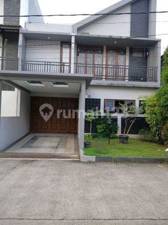 2-Story House Near Transmart Only 5 Minutes to the Toll Road 2-Story House Near Transmart Only 5 Minutes to the Toll Road