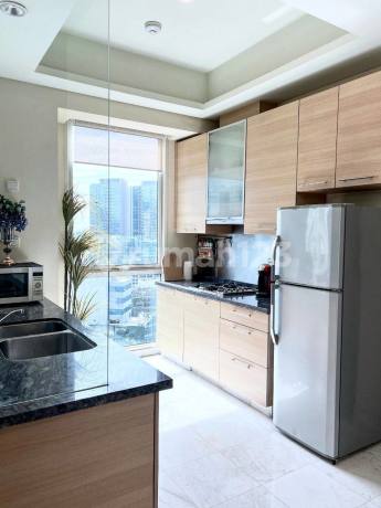 Apartemen The Peak Sudirman 3 Bed Rooms Fully Furnished 