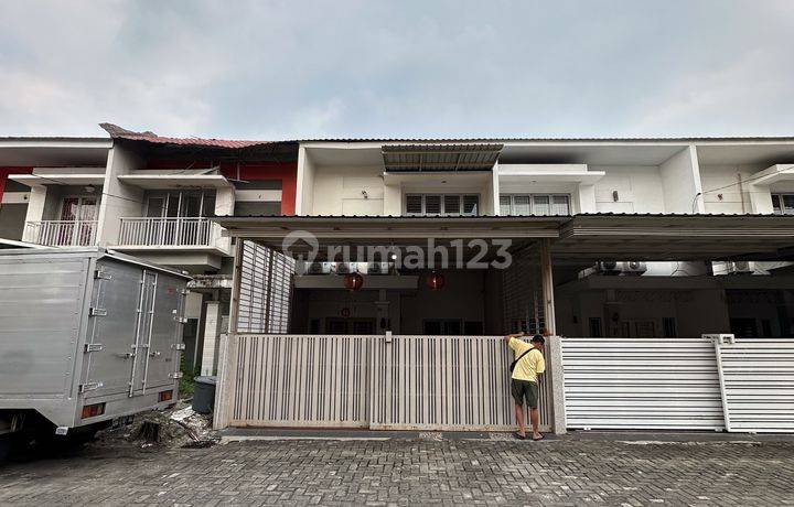 Dijual Rumah Bagus Komplek Grand Boulevard Medan