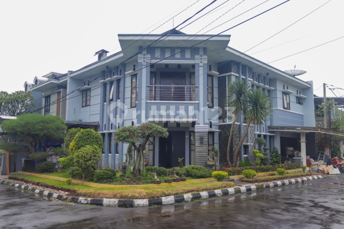 Beautiful &amp; Clean House in the Heart of Bandung City