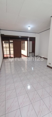 Rrumah Resik di Tengah Kota Bandung