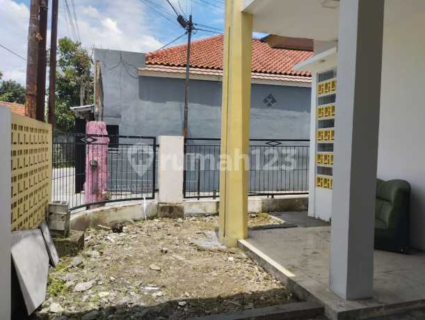 Dijual Rumah Baru di sayap Taman Kopo Indah Dijual Rumah Baru di sayap Taman Kopo Indah