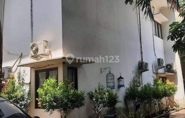 Rumah Mewah Siap Huni Rumah SHM di Gapura Komplek Perumahan Kavling DDN Danau Cibubur Asri, Jl. Danau Cibubur Asri, Harjamukti, Cimanggis, Kota Depok, Jawa Barat, Indonesia, 16454, Cimanggis