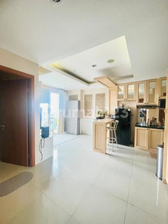 For Sale Cheap Corner Unit High Floor Apartment in Woodland Park Residence Kalibata