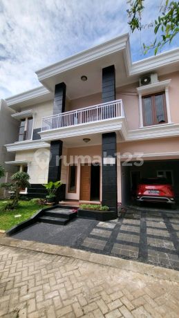 Dijual Cepat Rumah Full Furnished di Puri Sriwedari