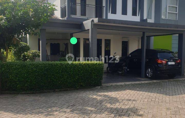 Rumah hook 2 lantai di Cibubur Villa 2 Harjamukti Depok