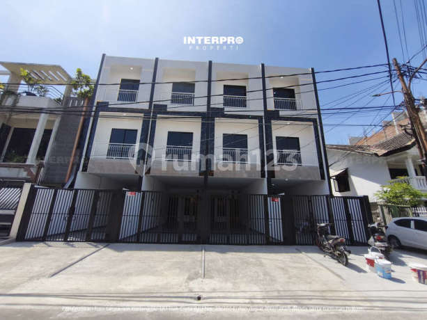 Rumah Brand New 3 Lantai Dijual Tanjung Duren Hadap Utara 67m2 Rumah Brand New 3 Lantai Dijual Tanjung Duren Hadap Utara 67m2