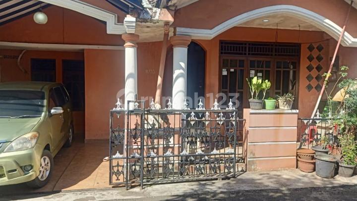 Dijual Rumah Cantik di Jalan Piranha Kunciran Mas Permai. Dijual Rumah Cantik di Jalan Piranha Kunciran Mas Permai.