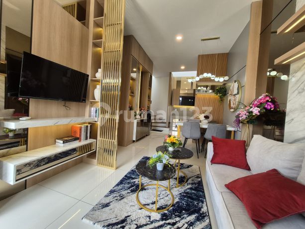 Rumah 2 Lantai di Purinusa Kembangan, Jakarta Barat