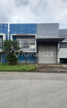 For Sale 480m2 Warehouse at Bizpoint Cikupa Good Location Price Negotiable