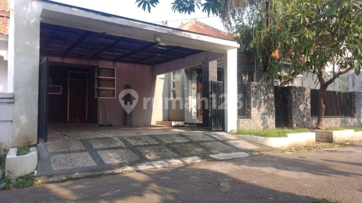 Dijual Rumah Luas Siap Huni di Wisma Medokan Selatan Rungkut